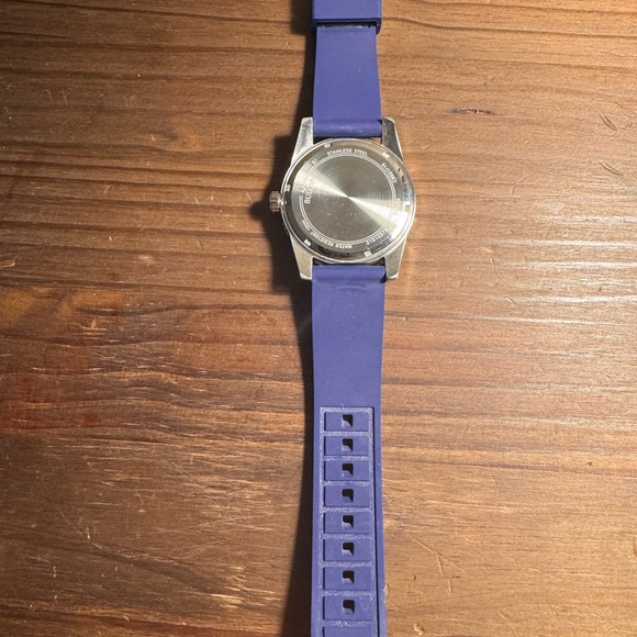 Bulova Men’s Blue Watch Dive Water Resistant Battery Quartz Movement - Picture 3 of 6